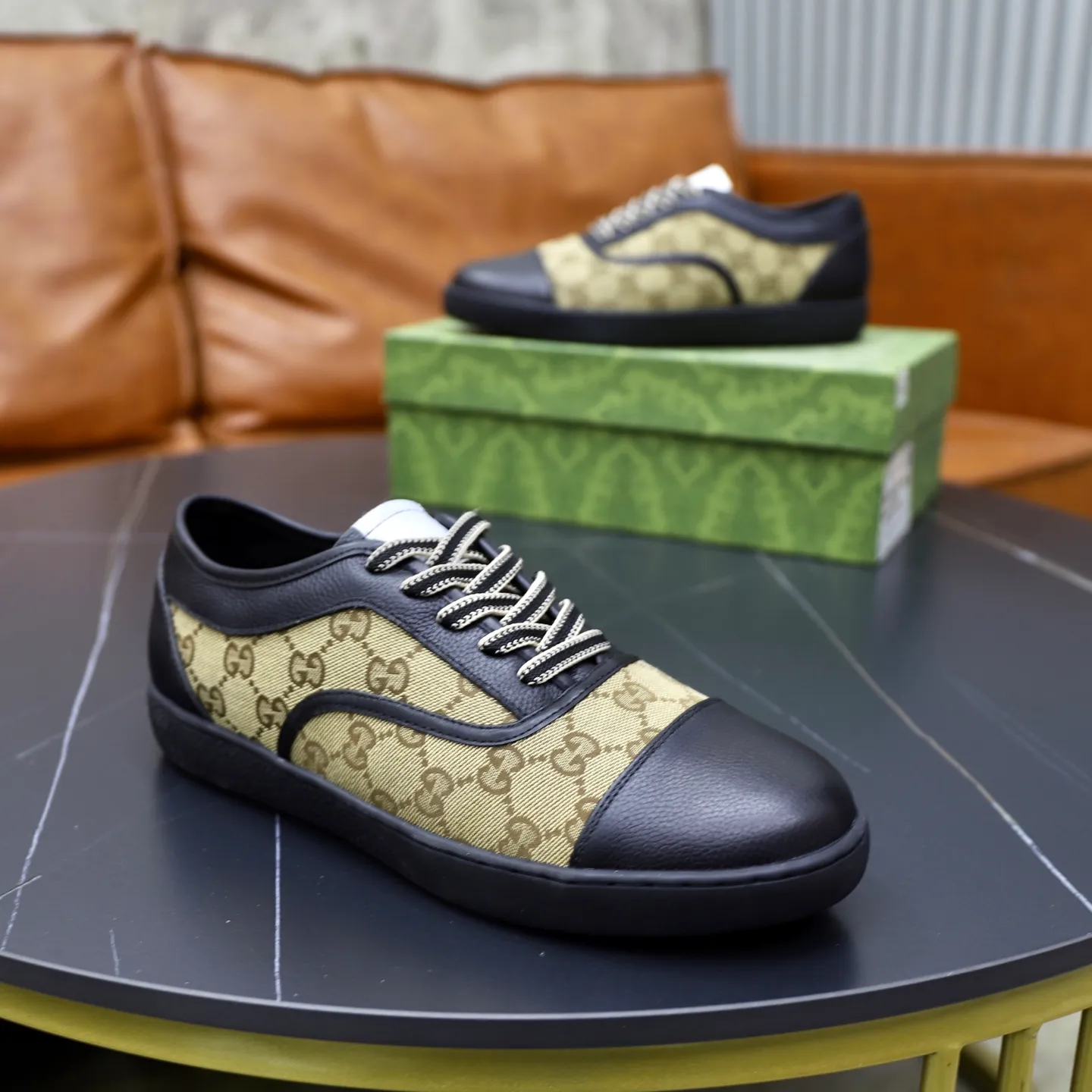Men's shoes: 400💰🙅‍♂️🙅‍♂️🙅‍♂️ Brand: GUCCI Standard code: 38-44 Grade: Same as the official website Material: Original leather splicing Comfortable sheepskin lining Lightweight wear-resistant outsole Style category: Men's fashionable casual shoes Running sneakers Distinguished luxury brand elements Top luxury Color: Actual picture color